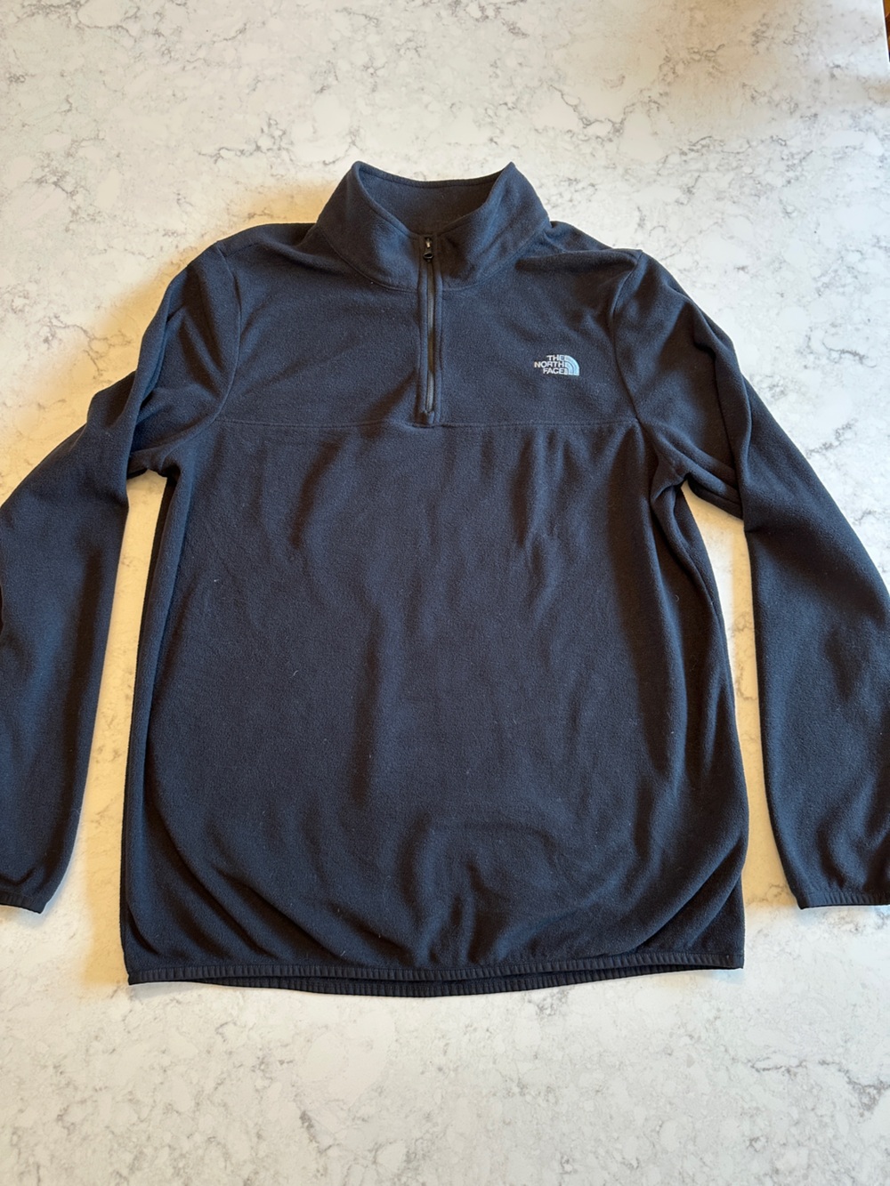 The North Face Women’s Black Quarter-Zip Fleece Pullover